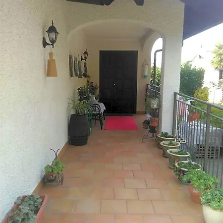 Il Laghetto Bed & Breakfast *